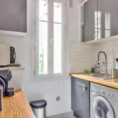 Flat Jules Joffrin Station And Clignancourt